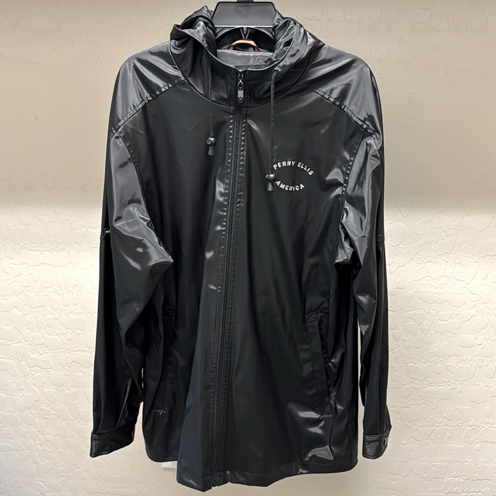 Men’s Perry Ellis windbreaker